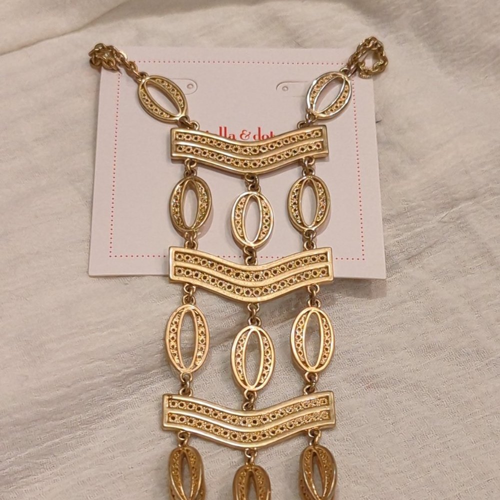 Stella and Dot Kimberly Necklace Gold